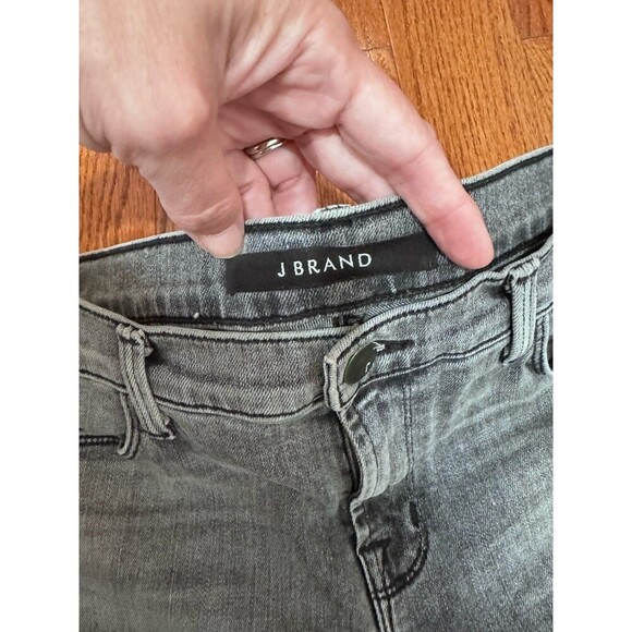 J Brand Maria Skinny Jeans Dove Size 27 Inseam 30” Closet Staple - Picture 2 of 8